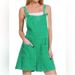 Zenana Woven Double Gauze Acid Washed Kelly Green Romper New